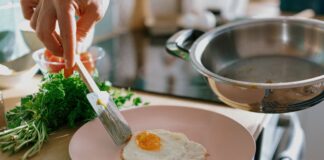 Споживання білка після 50: що потрібно знати