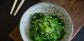 Ламінарія (морська капуста): переваги, ризики та як включити її у свій раціон