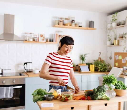 Дієта довголіття: як харчові звички впливають на тривалість життя