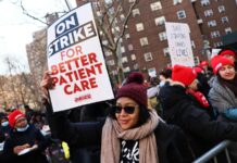Страйк медсестер у Нью-Йорку триває другий тиждень на тлі напруженості в охороні здоров’я