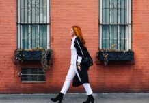 Маленькі Кроки, Велика Користь для Серця: Нові Дослідження про Серцево-Судинне Здоров’я