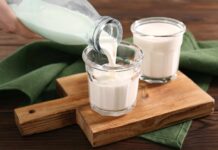 Чи справді органічне молоко корисніше, ніж звичайне?