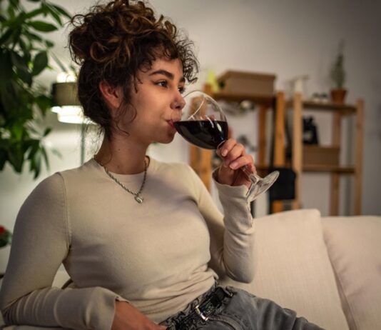 Як алкоголь по-різному впливає на ваш організм після 30 років